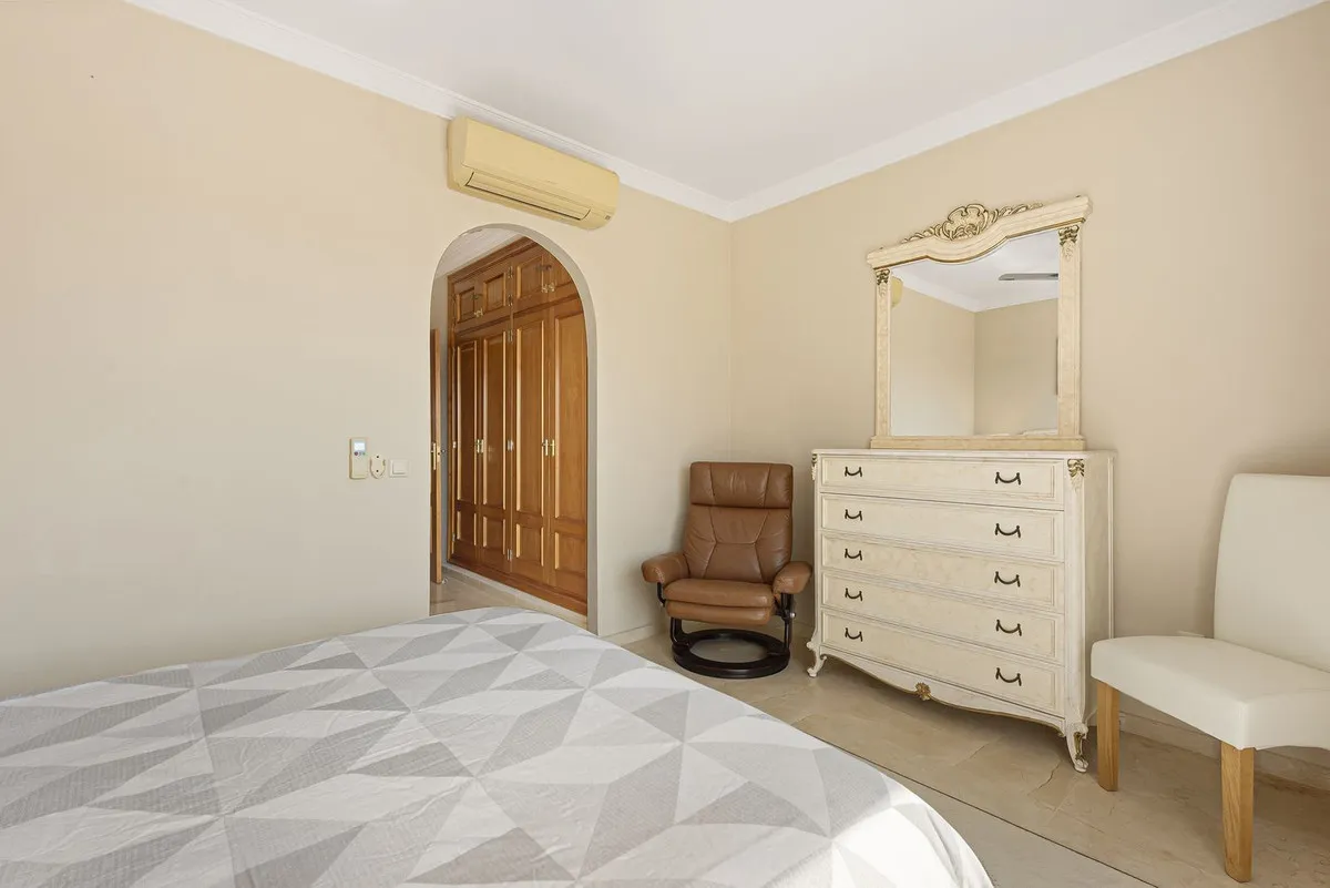 75bd325a-387d-461c-b662-2c3f10d20c58