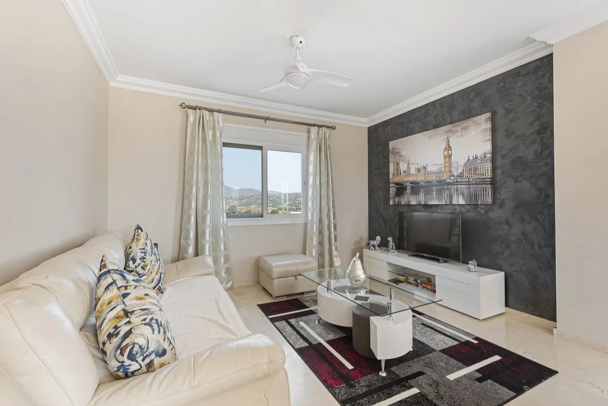 766dddb4-e7be-4162-87c8-b96f738382cf