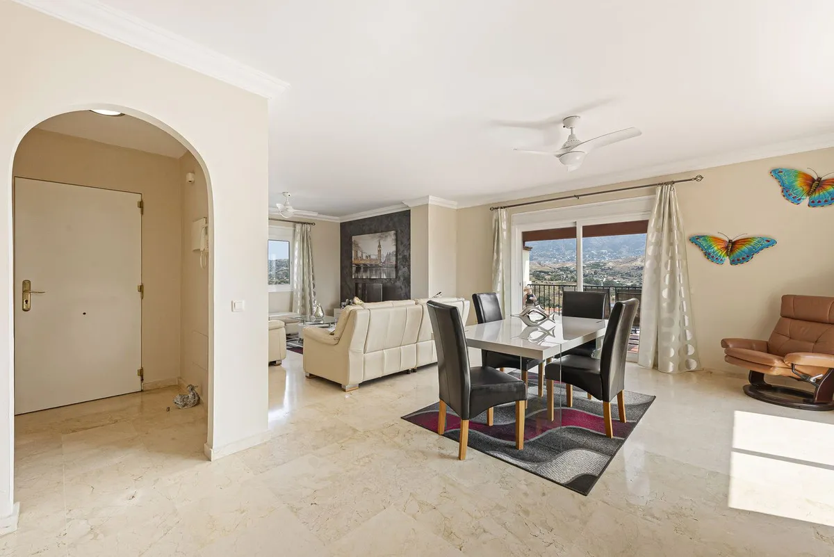 b707a6ab-ca71-4f94-a4dd-9b7c71ac52f0