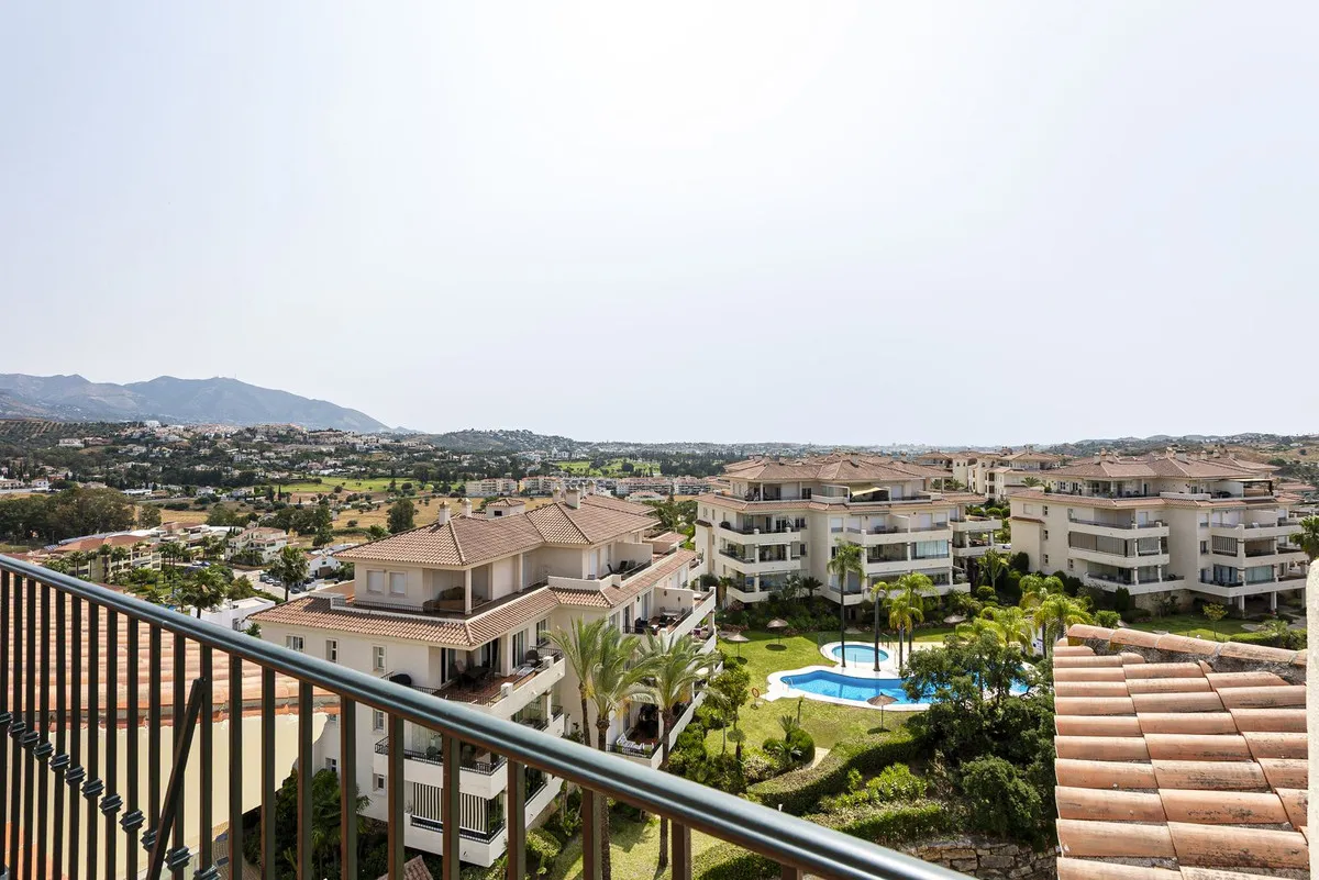 c81600d1-69bb-40ff-9782-da42caeeacd1