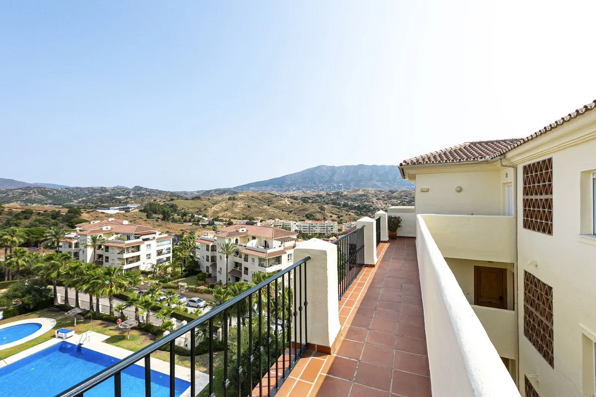 d548b486-6094-4ab6-8d9f-652db2214286