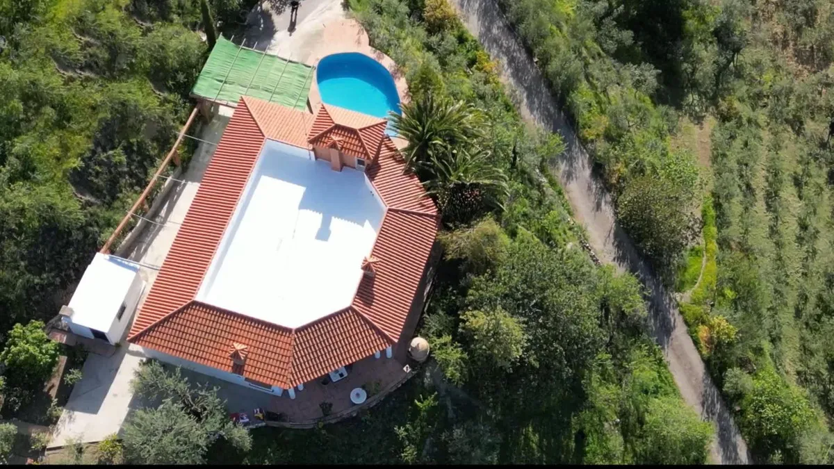 104d33a0-7f4a-4be3-b88d-16441f9057f7