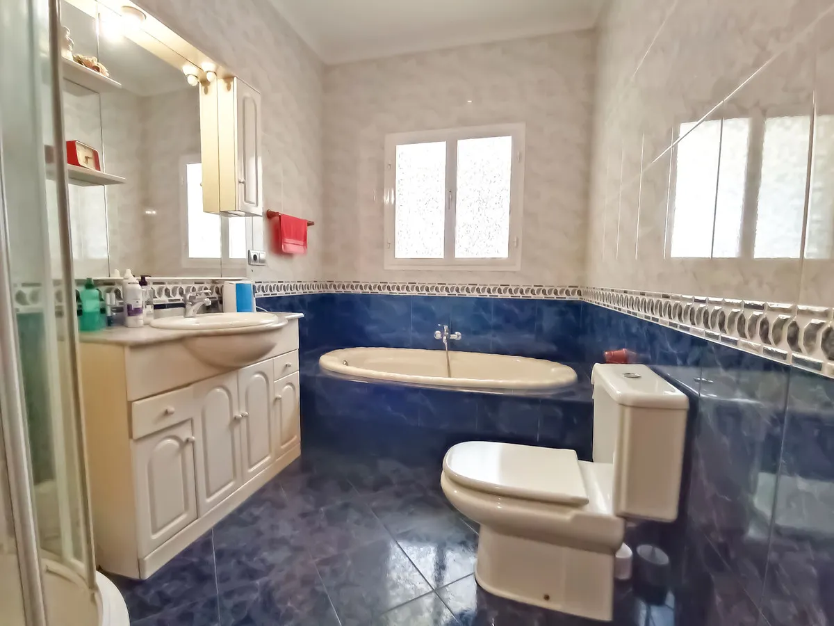 5a16285e-22ab-4e6f-9ac7-cf443296e044