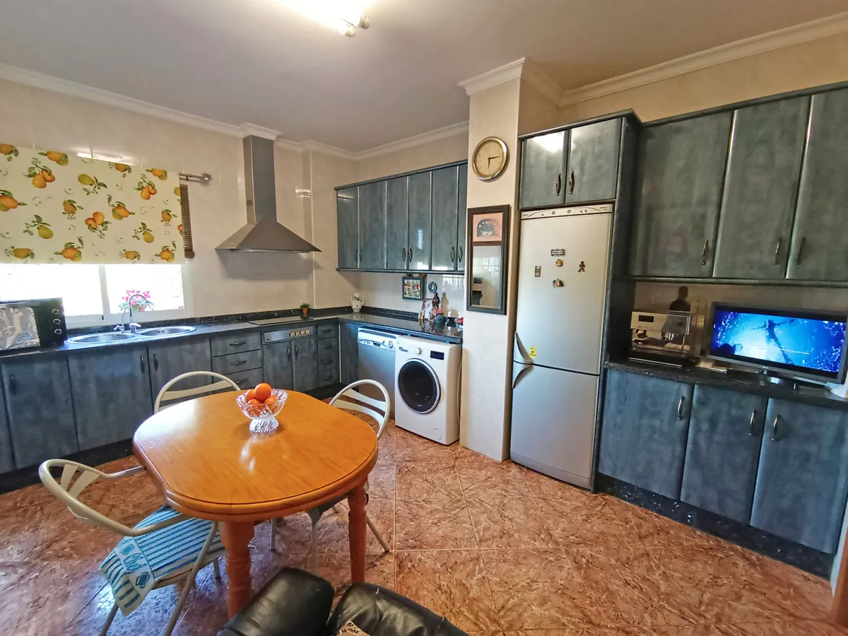 a7d244f7-3115-4ed6-a8a9-f9483c159ec4