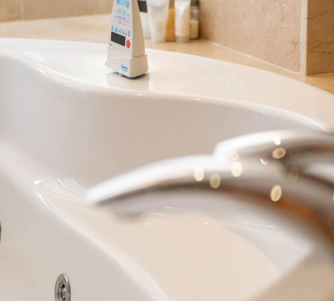 4d5058cf-d4dd-4ad4-aae6-c68aef518dfb