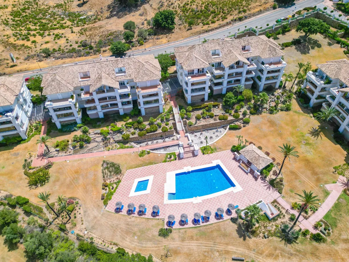 ca4cae8d-1827-40c8-a58e-7732feaba554