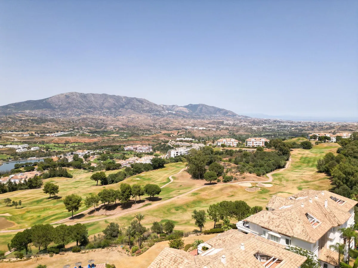 cfa2bfc7-6162-4b0e-adc7-cddf713e580e