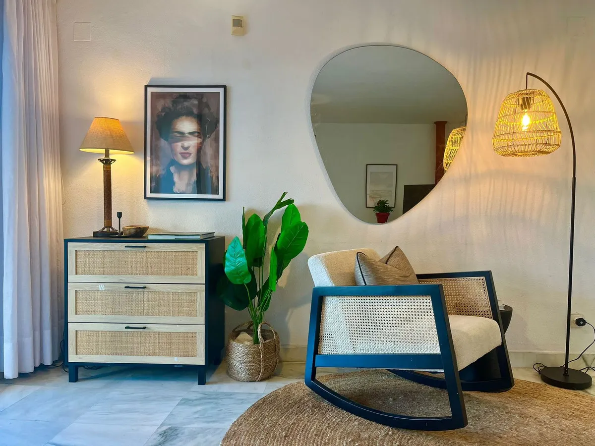 9b53e30a-6774-46a1-a78c-47a7d9992ee0