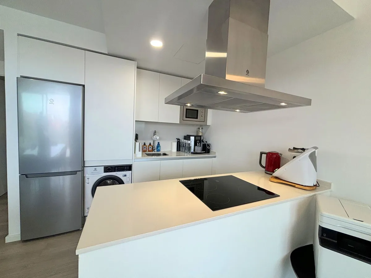 0a8ed0e4-8dd5-40dc-9d6e-c52e07dcd1c3