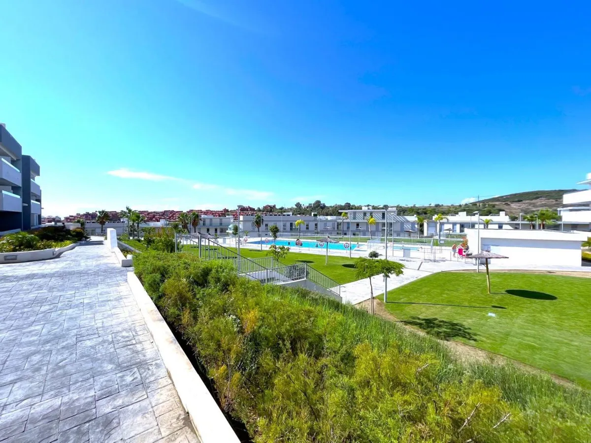 734ae3bb-5ace-4304-96c5-fc6036dedba4