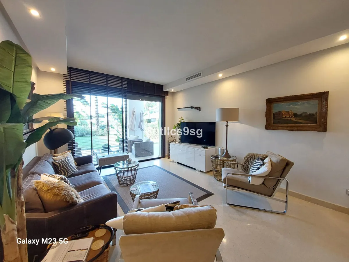 04119010-a0c9-4237-9b61-57819f6cd502