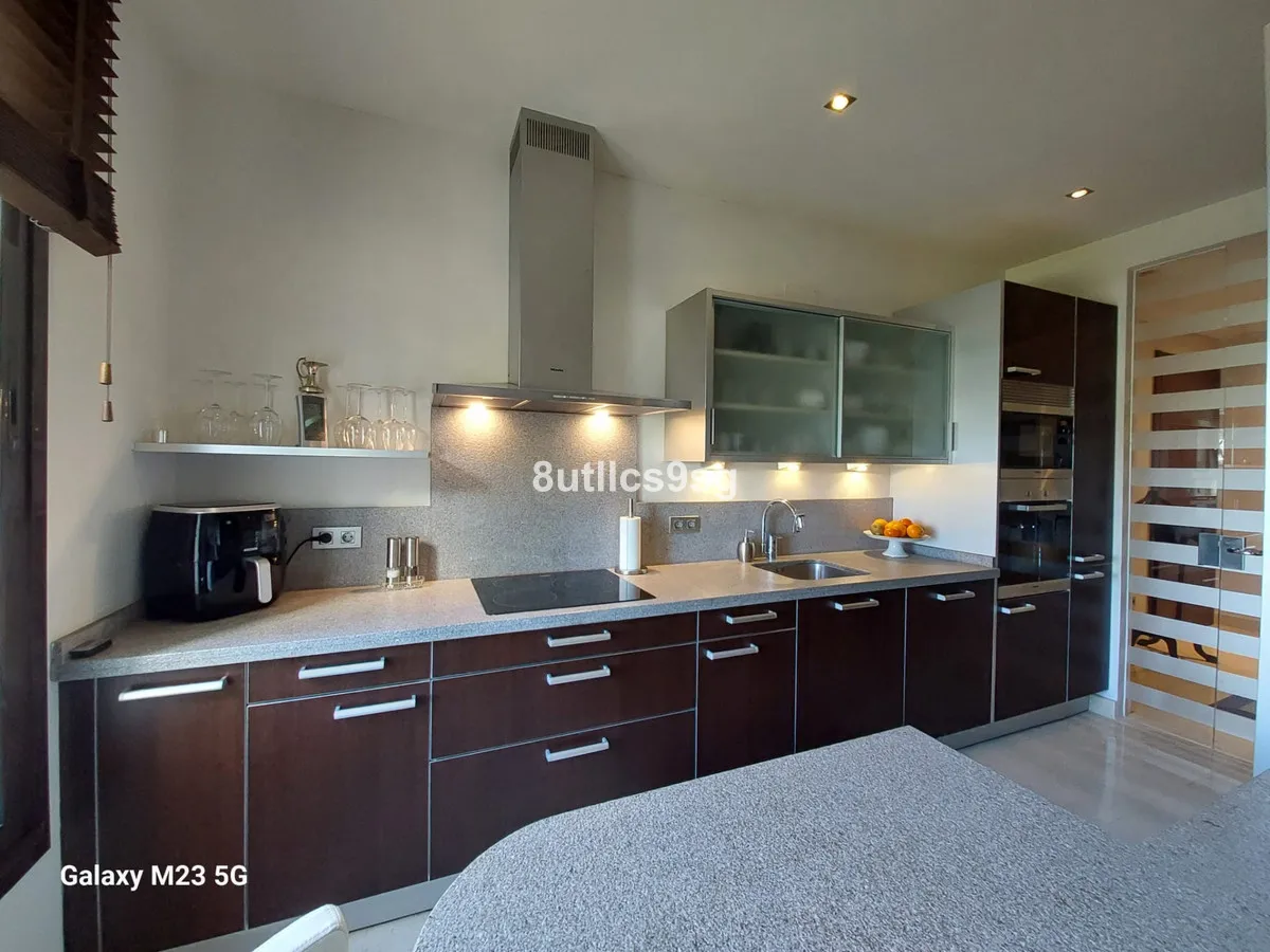 31d3ff1b-24a7-4c1d-ad0d-4cde1be21b0f