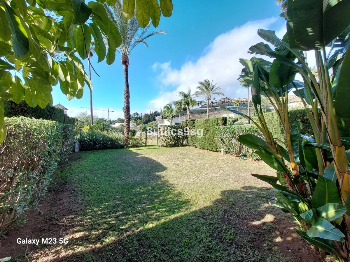 72fd47ab-0cc5-4cc5-8b7c-6376f4fc2718