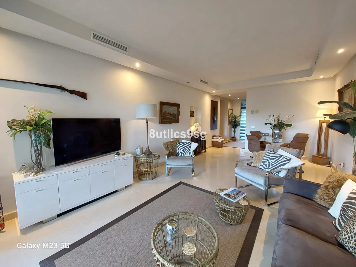 7e121b12-ee88-419d-aed0-f90bafb9f038