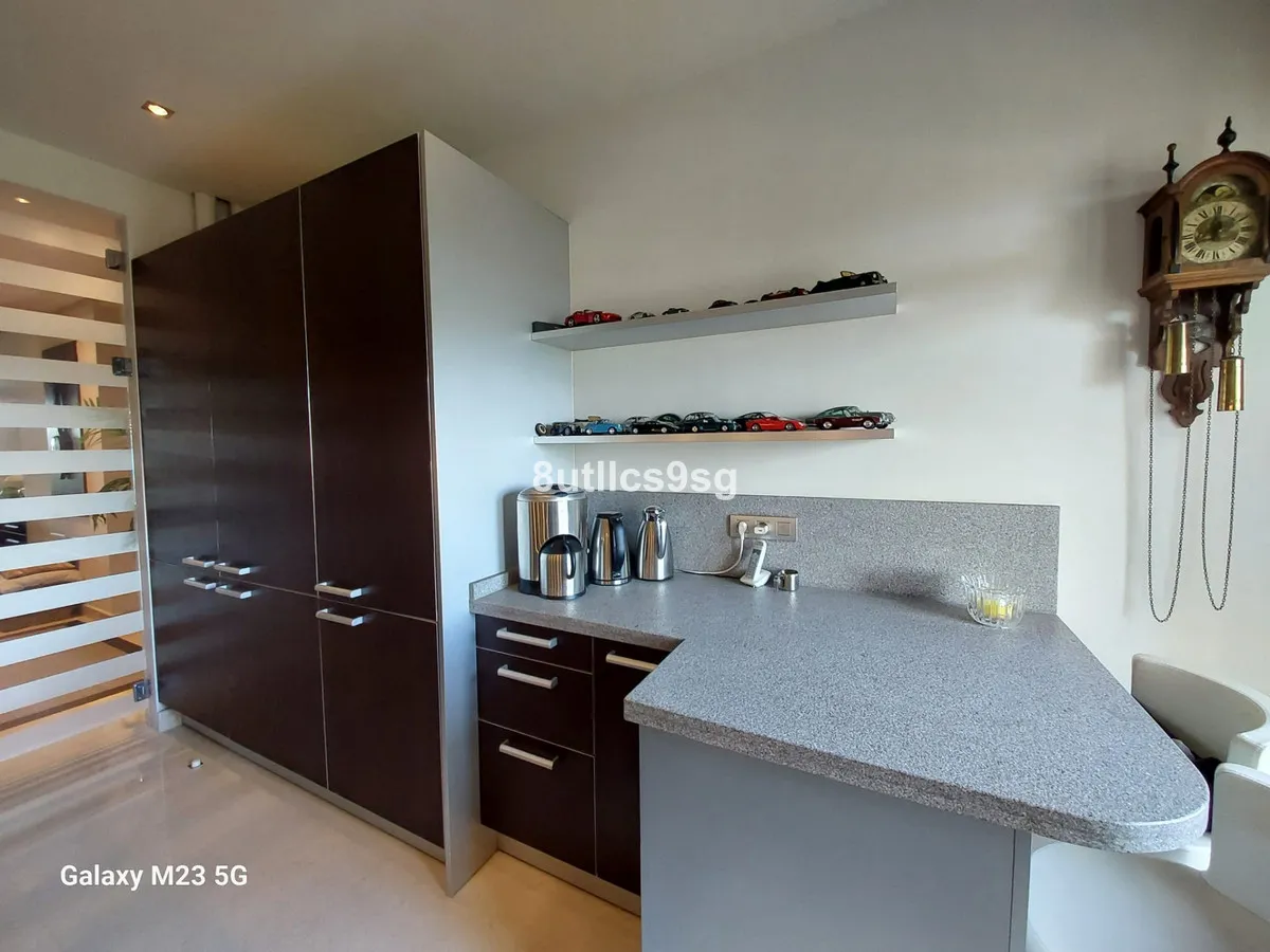 8b77815a-f10d-4ff5-a78e-783120064a86