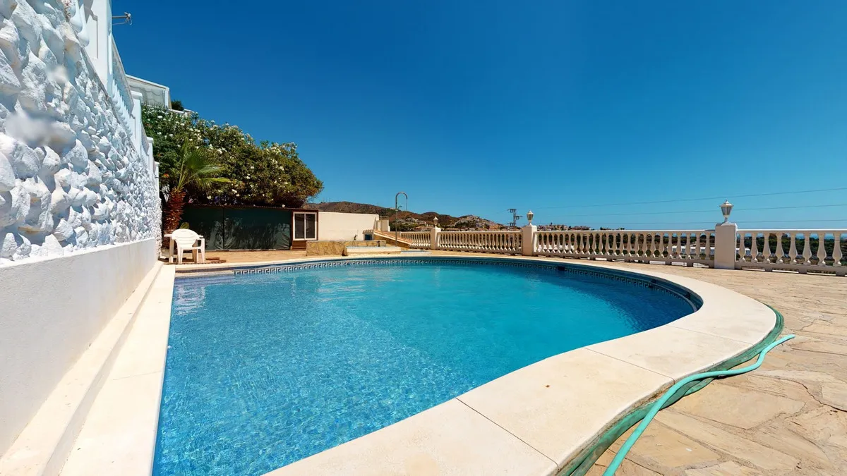 0bfa780d-44d9-4e55-aad1-2e32b57224c2