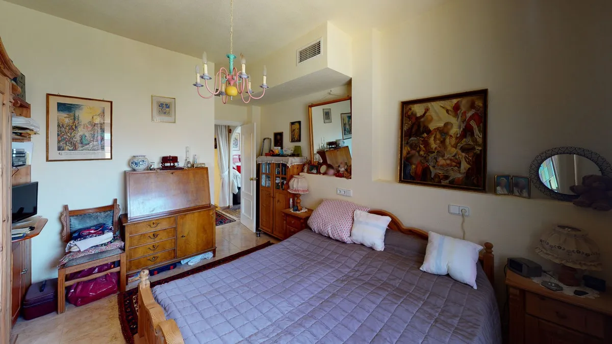 97615d3e-0cf0-4aae-8a9b-03b26704a2c9