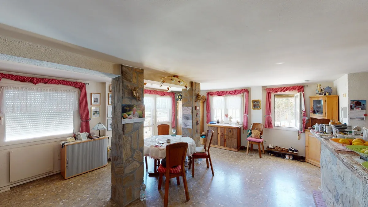 ae49e252-84a1-4fe6-89e1-cbbc653948af