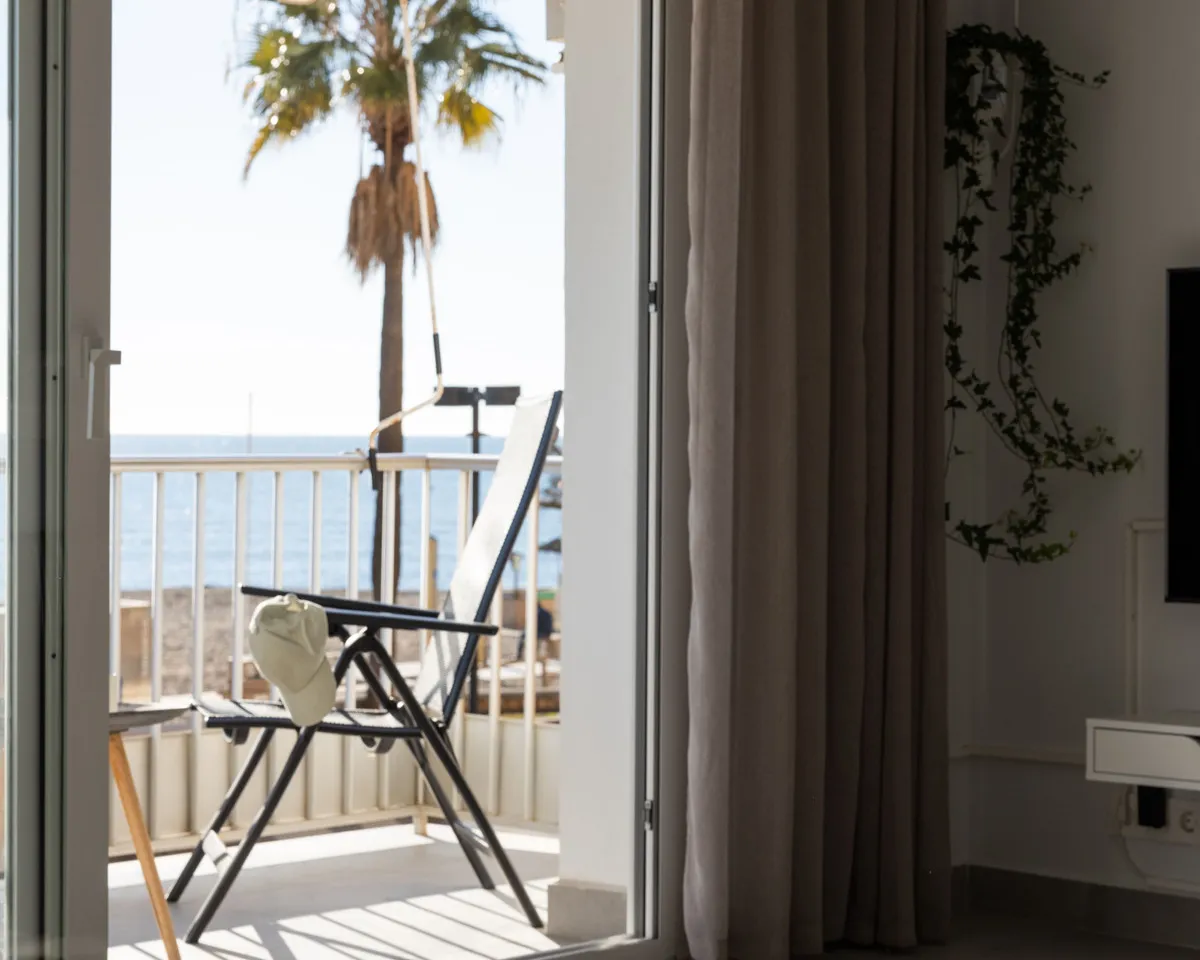 7a552dbc-79a9-4688-8147-76c2946bad5b