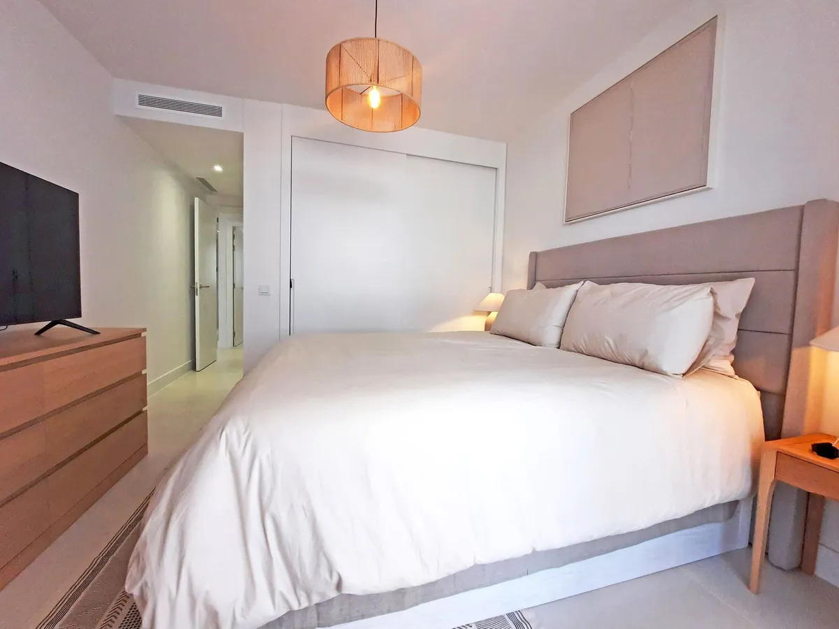 5f725f31-01ba-4e30-bbd8-cfcce25081b5