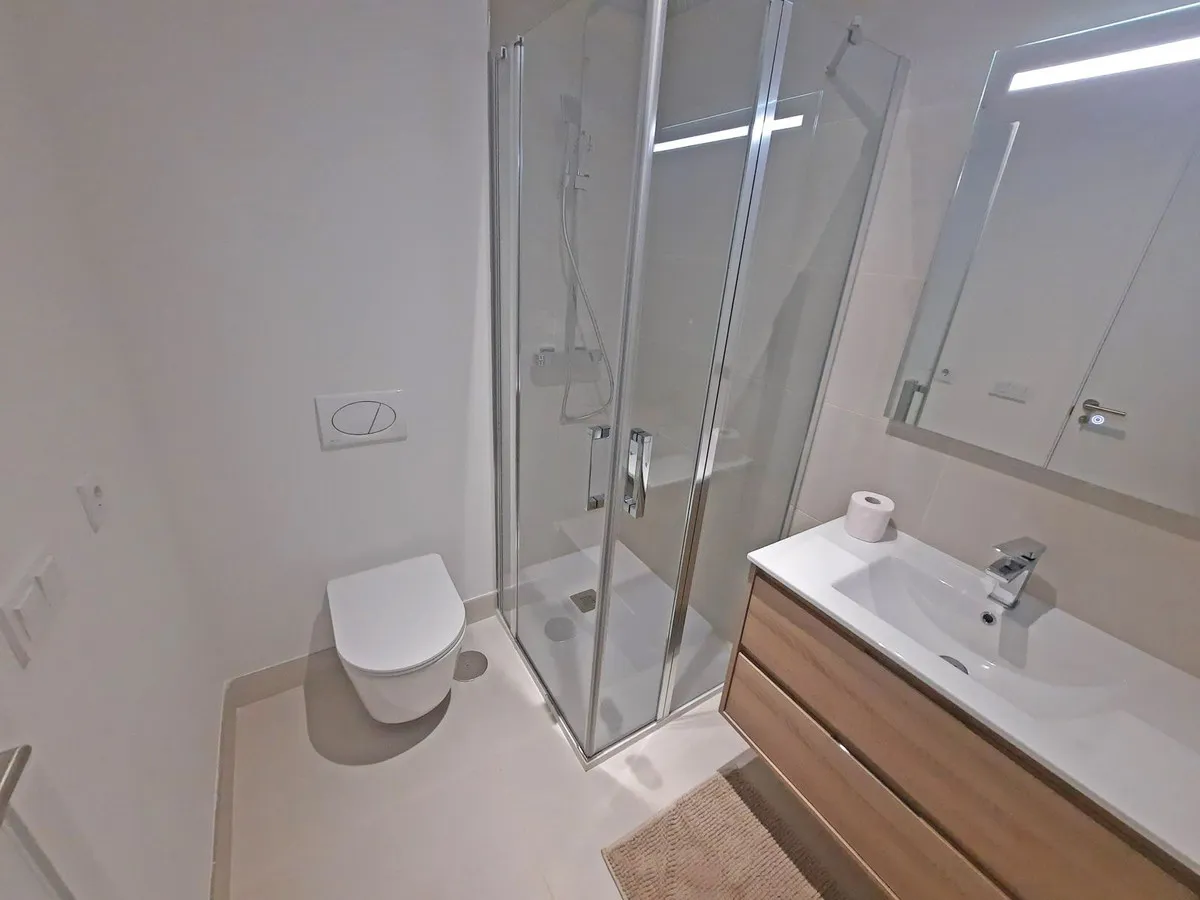 92806482-138a-4169-950a-c06f5ca4771e