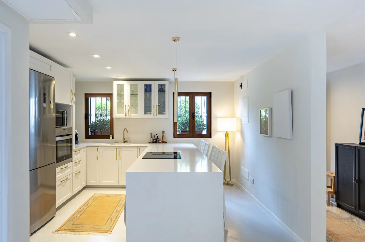 4e70a833-e57f-434d-aca6-74a42a66da55