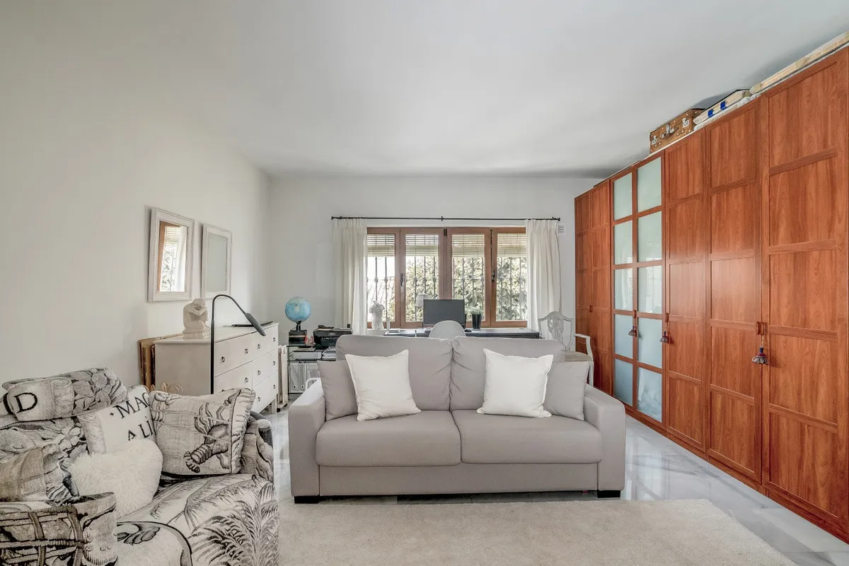 a052e41e-316f-4984-b8f2-3c6782e642e2