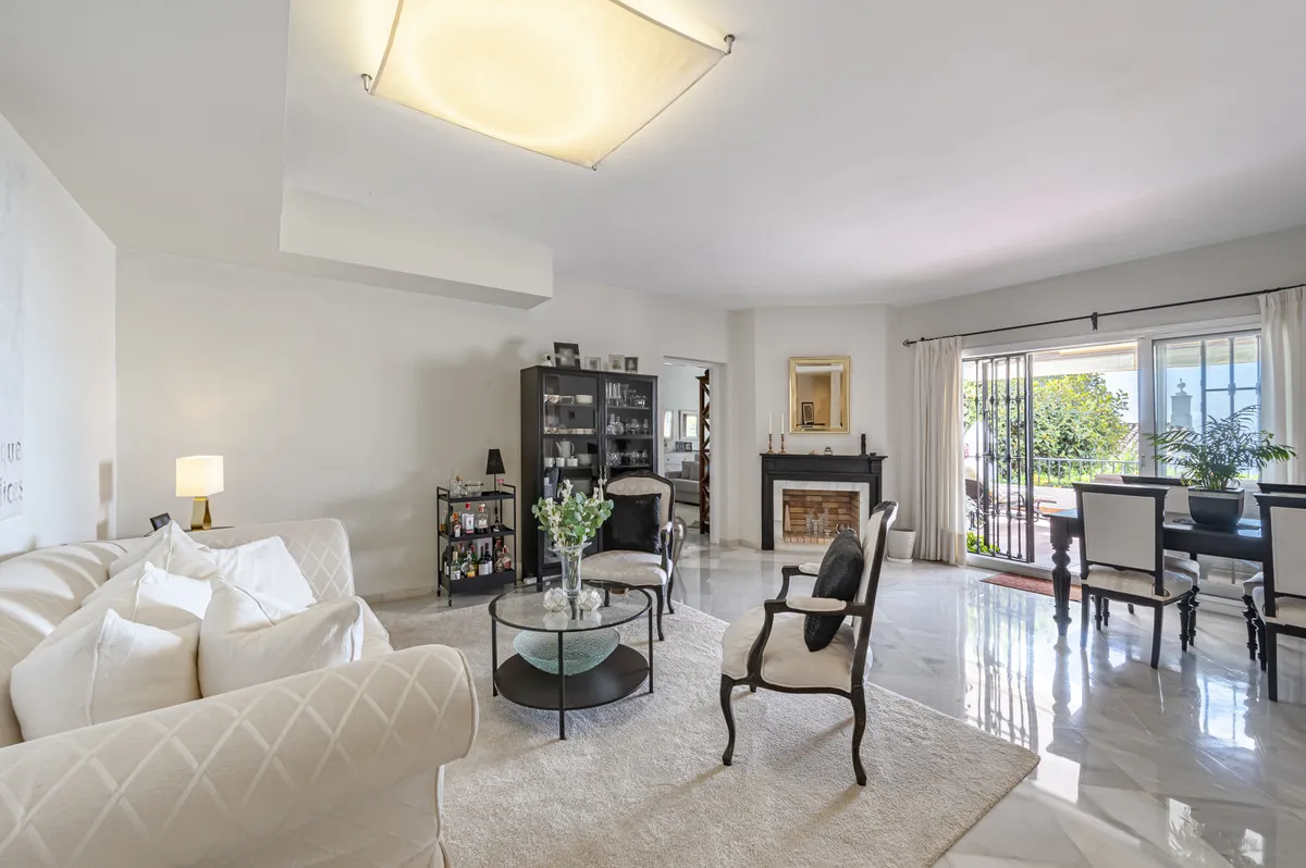 b8c0148a-69d1-4f9a-8294-b9b384a85244