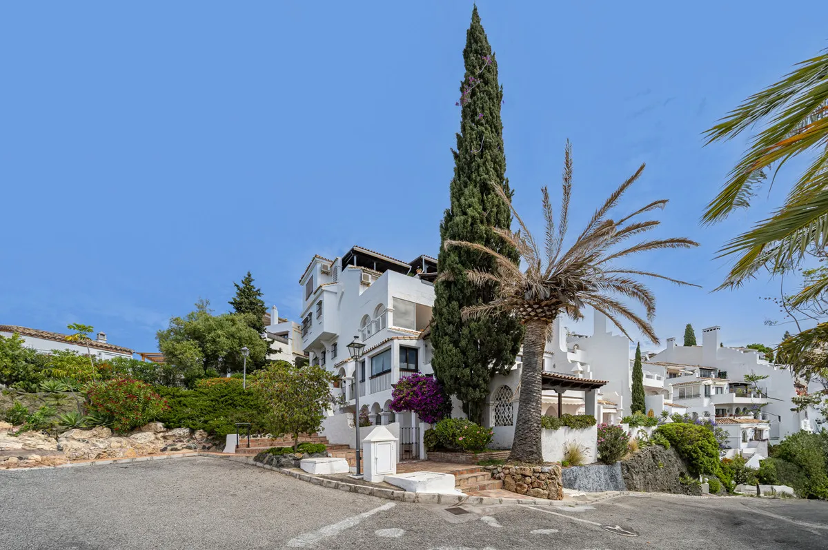 caee3460-c1f5-4b40-ac56-b461f485a6c5