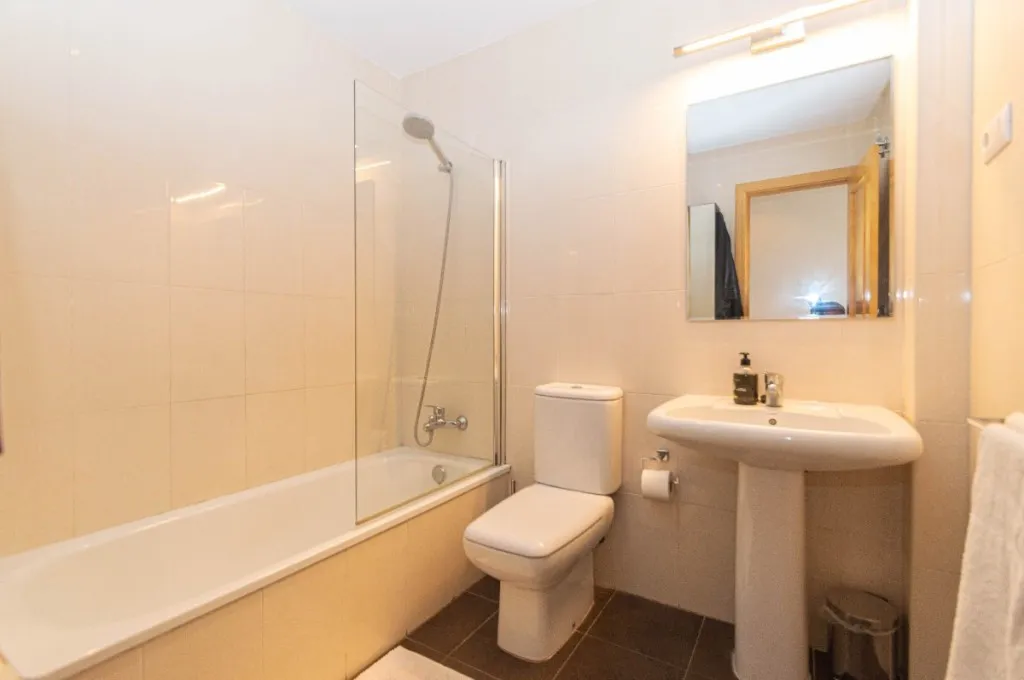 17d8d152-83b2-4a03-a45e-c9241636f373