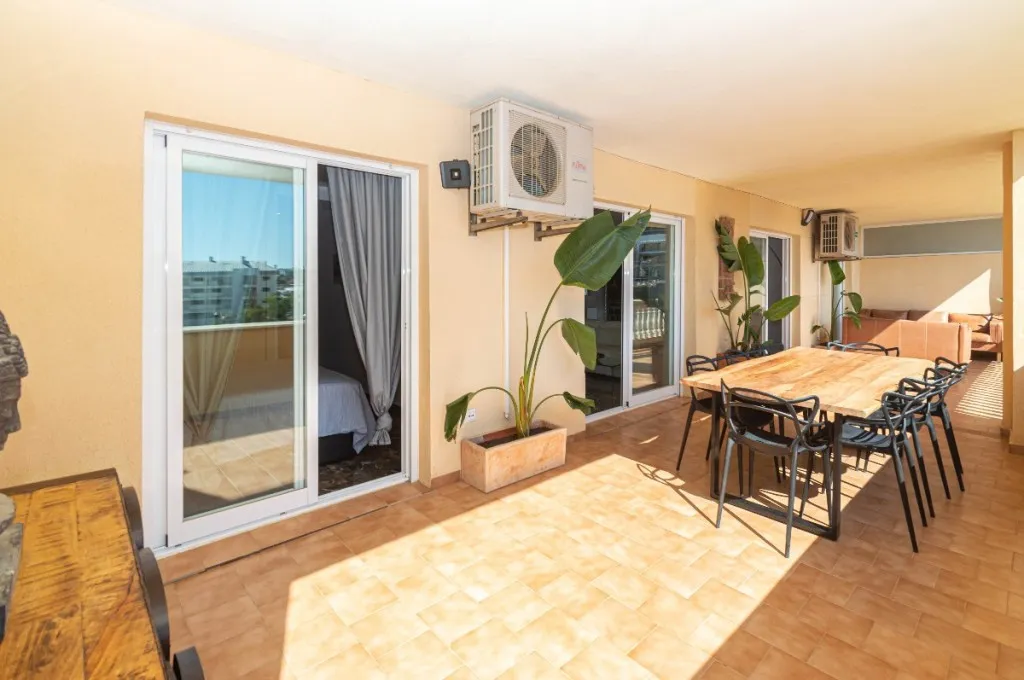 295a73f1-531d-47fe-9575-98be08cf5c37