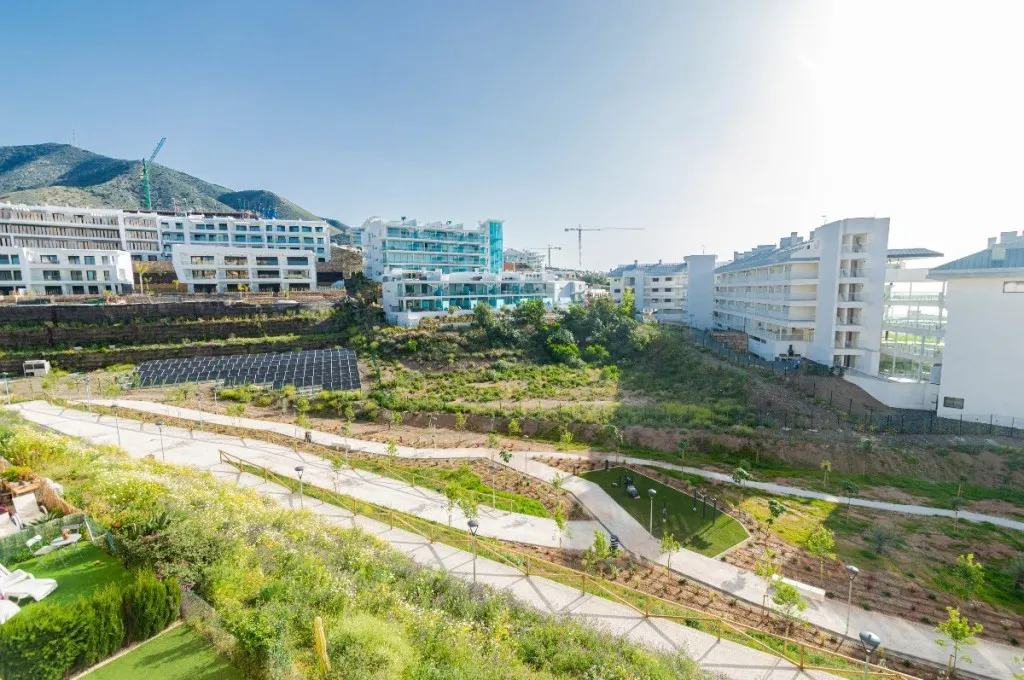 98670eec-8416-4a49-bca8-ab3f622f030e