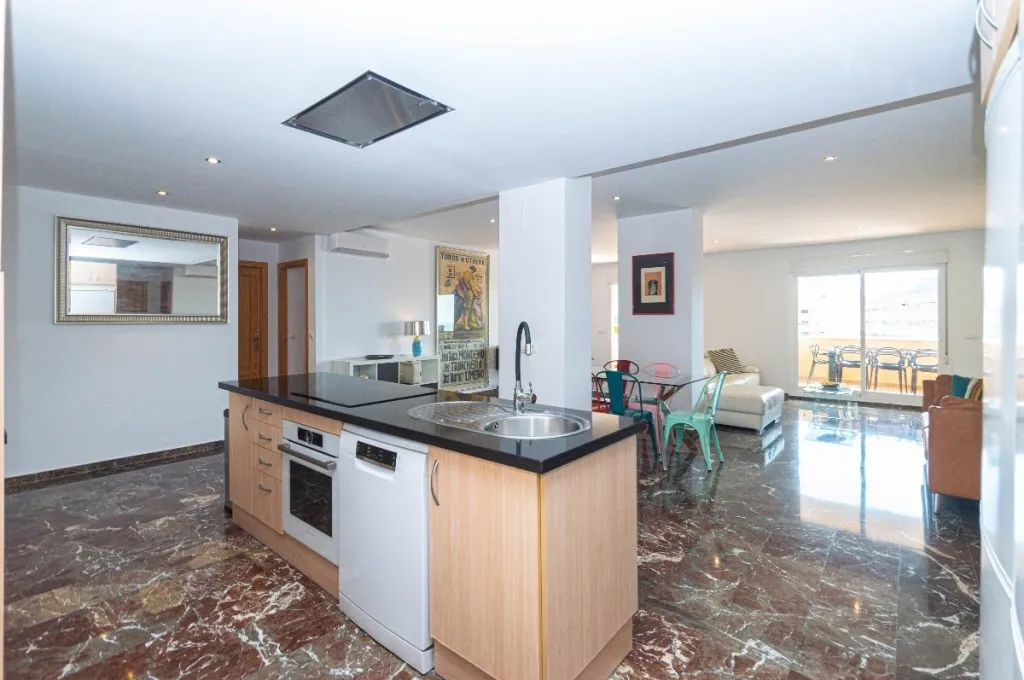 c195b019-7b28-45a9-9ba6-d0bd004f98ec