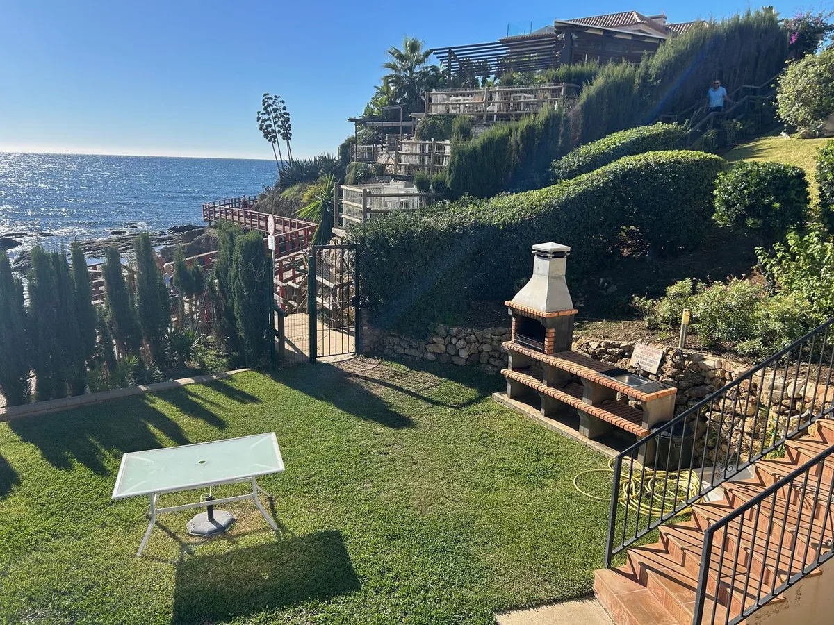 b66ee9a3-79bb-4cfa-a211-b00b51392217