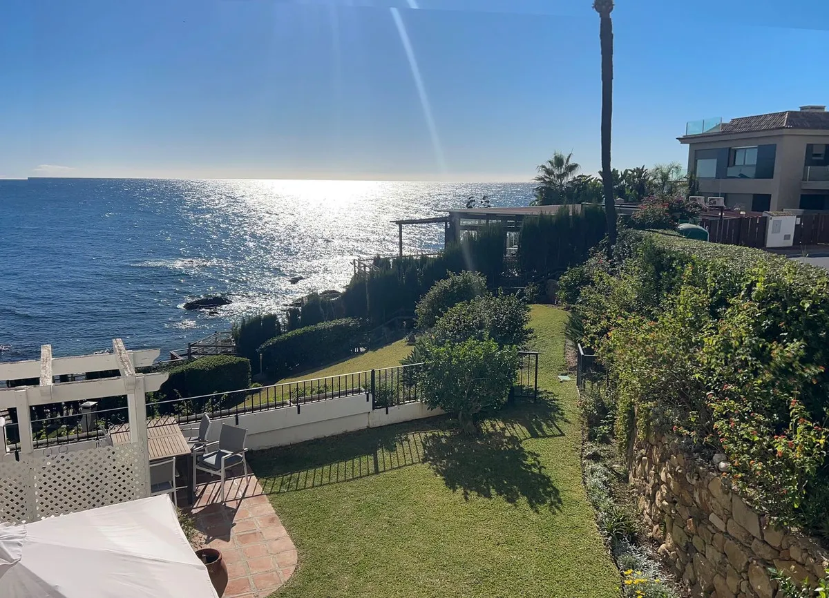 f9011381-30aa-4ebb-933d-92cf06e41130