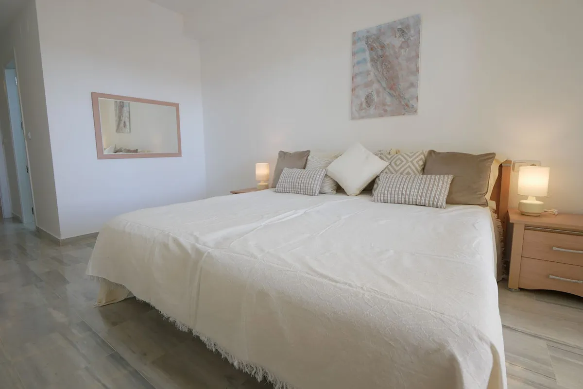 7e9dfc51-6b16-419c-878a-3f5f7ffb3d69