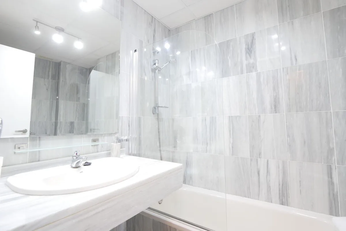 80e3547d-da9e-411e-8080-f611f34533b4