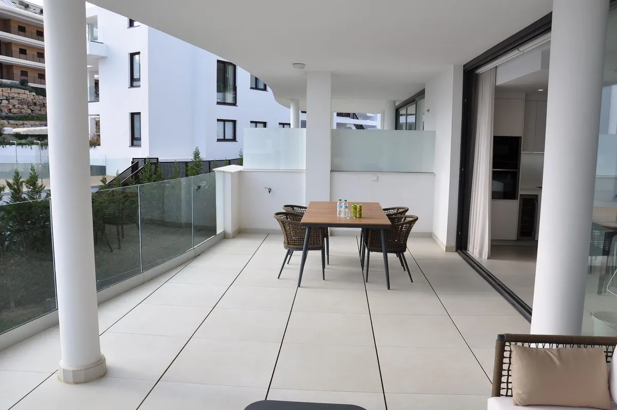 38587959-e6c8-4a7d-884f-3bbbf464afd4