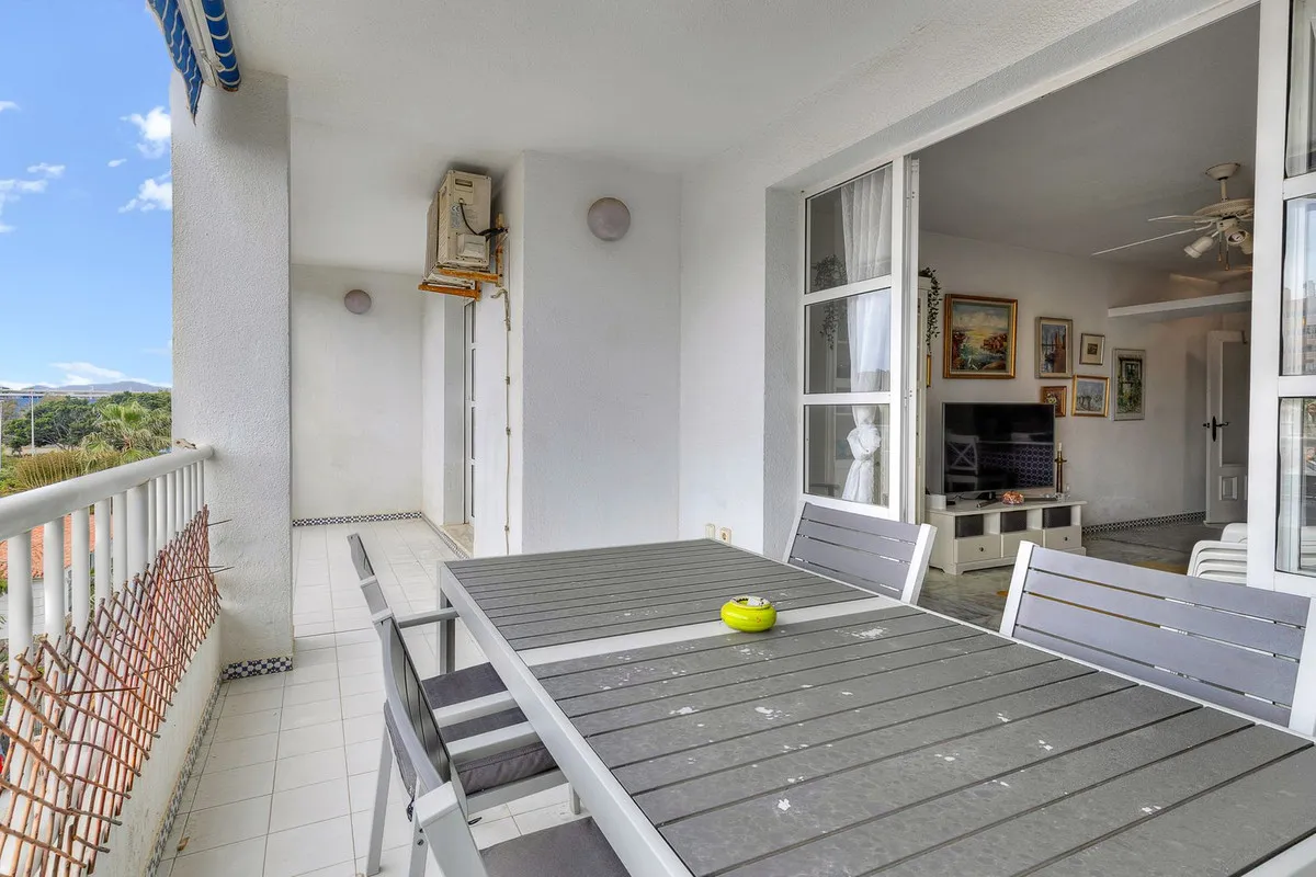 10fcfa57-8c4e-432b-8054-debdef27c113