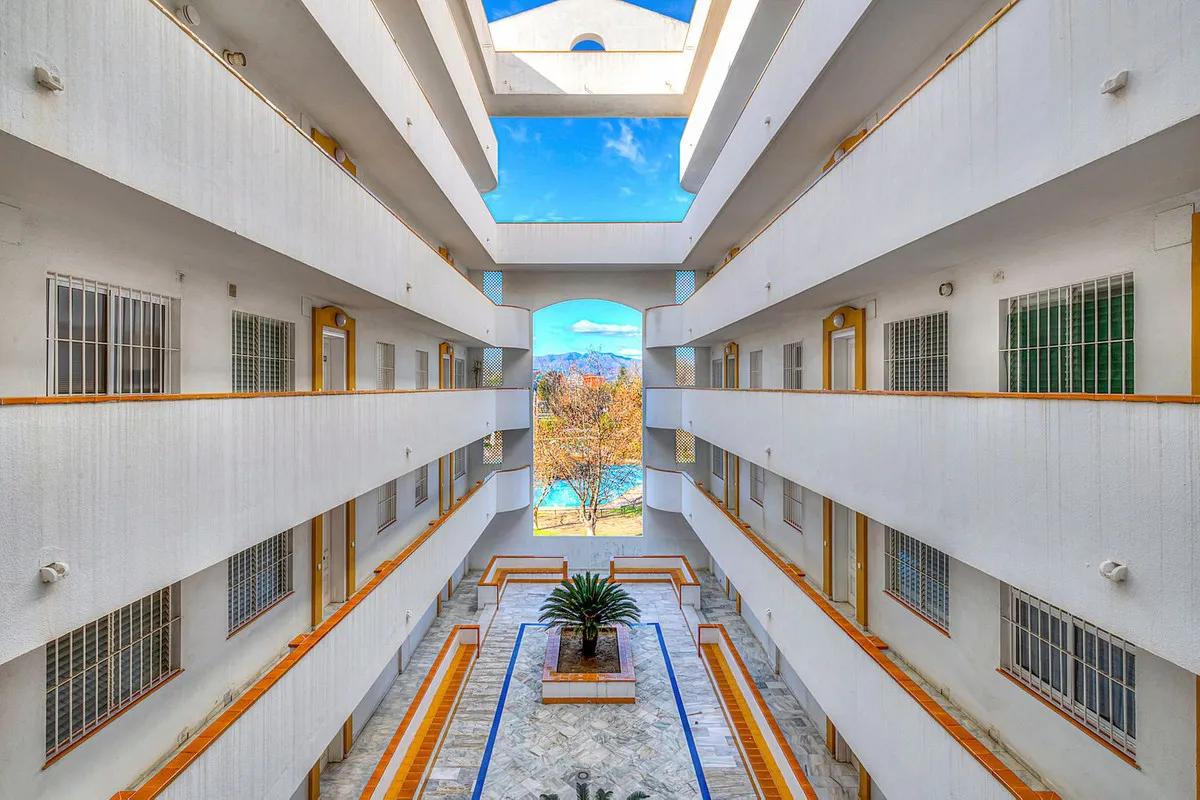 4ad5268a-d449-4a40-8e44-ec87982a2e85