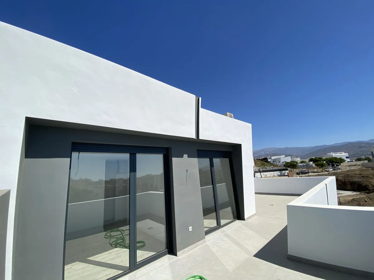 2b1883dd-a31b-4715-a2b5-ad56ea6ff36b