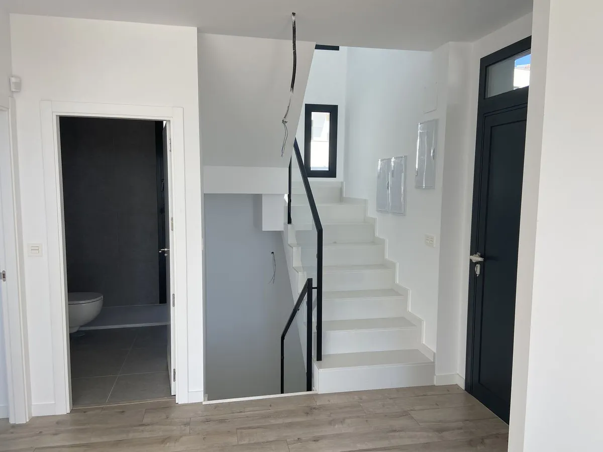 b6be7e68-4ce4-4dc6-8741-d27b4932ac49