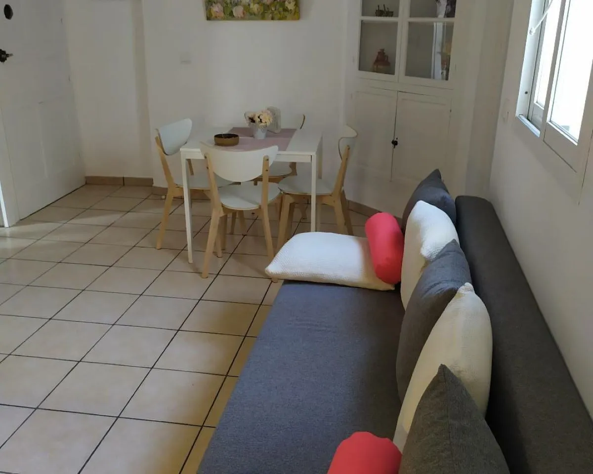 07361571-466f-4ea7-8db8-d994d2000a9e