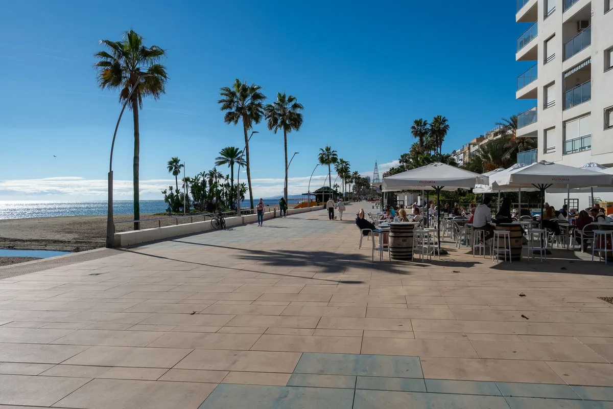 c987bae2-da23-4195-bd8d-b57ee218f1fb