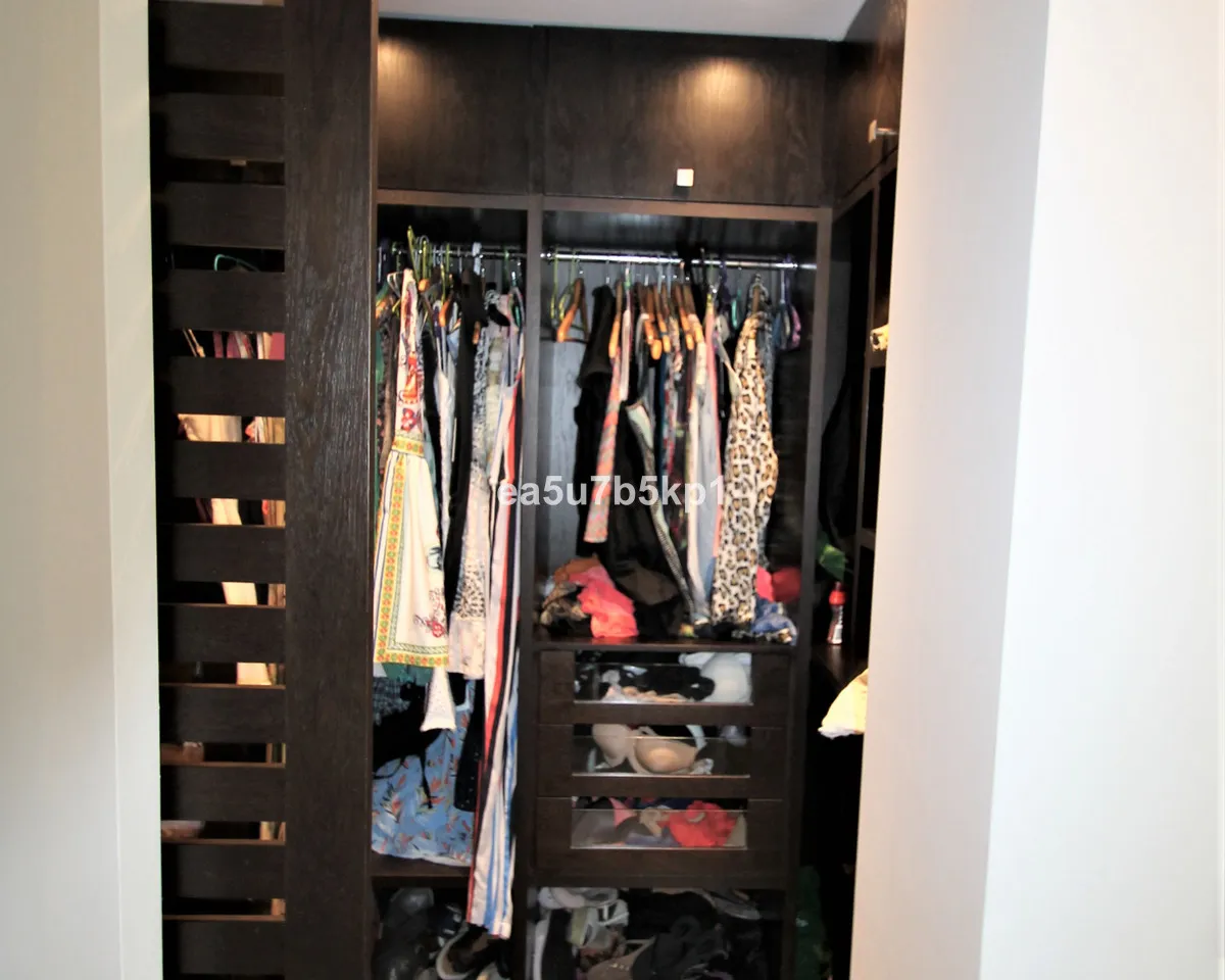 39b3c174-06a7-4e8b-80a9-a69fd0909321