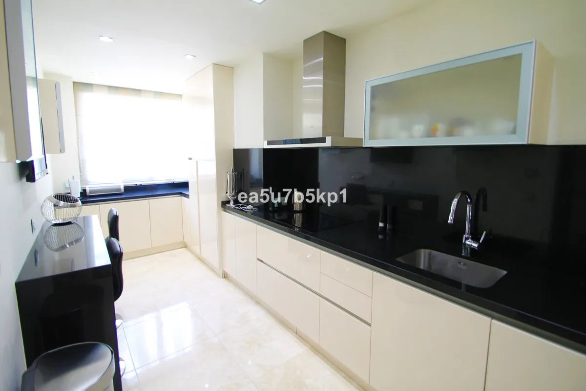 9cb60998-62d2-4aa9-88f3-43d5e12d57da