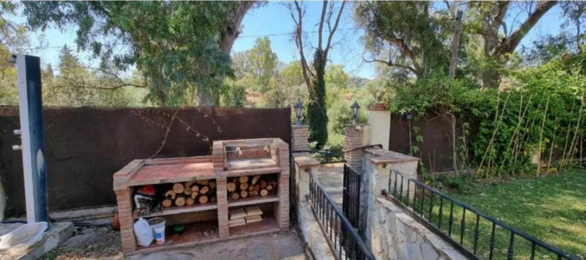 8dc0b964-2f16-41f4-97de-66c892f5f211