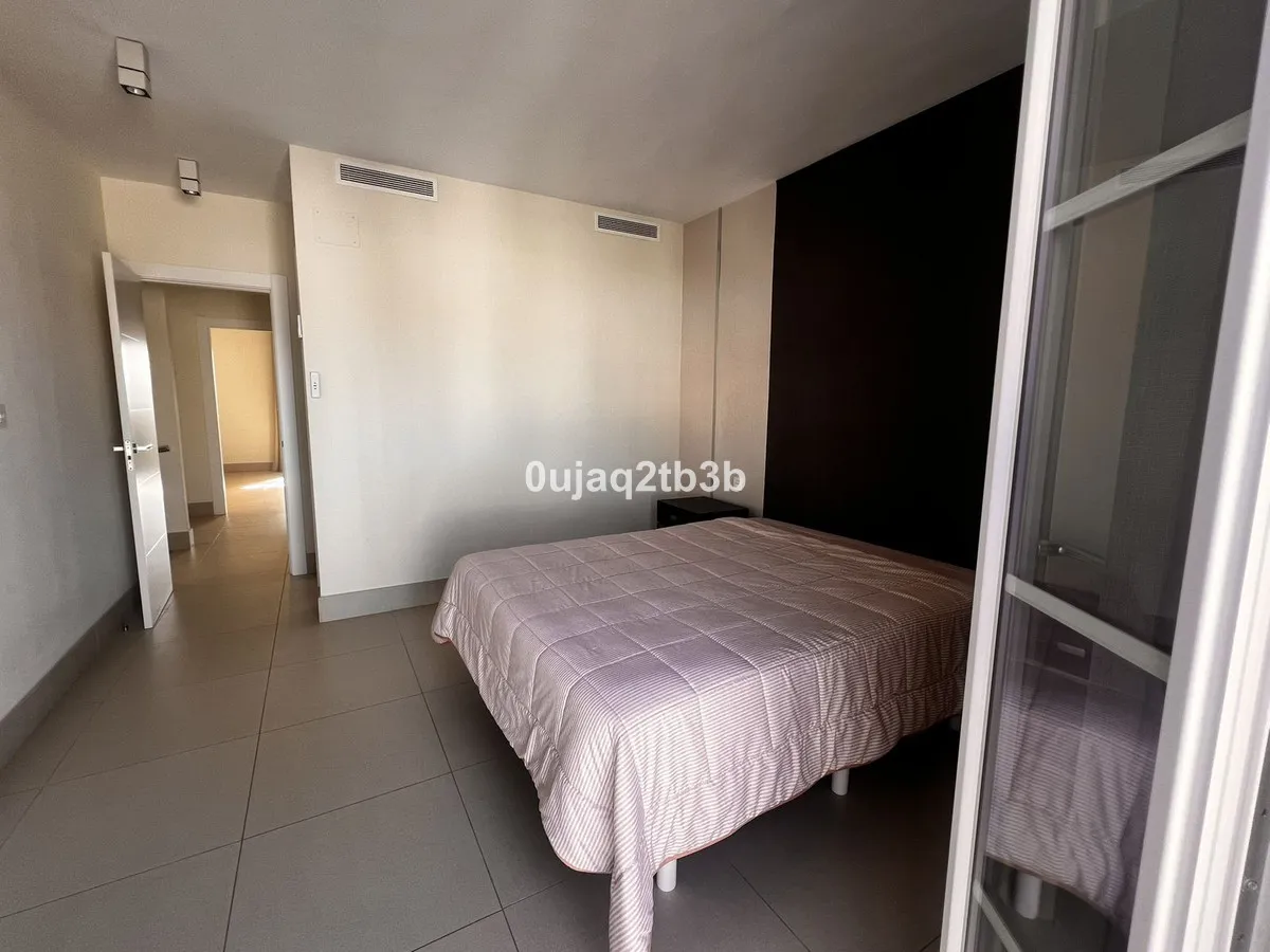 8b557dbc-84bc-4901-8319-633631e7af7c