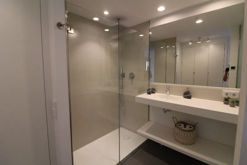 fcef8710-921a-4a84-8dde-64277d25532d