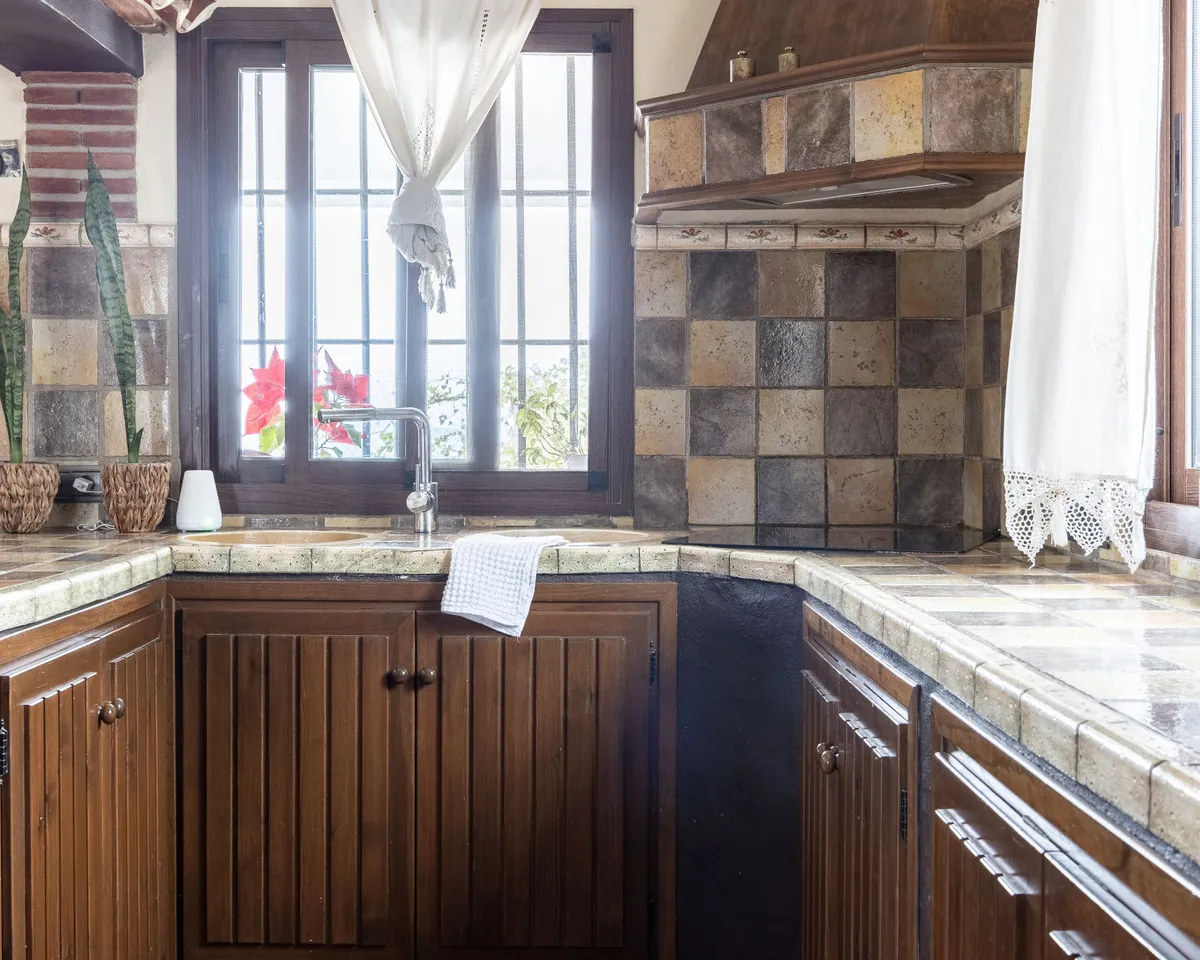 36ecca9f-7074-4d84-94fb-d9d737e128b9